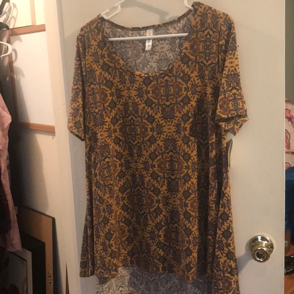 Lularoe Perfect Tee